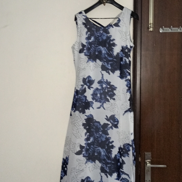 Belle Fille Creme Blue Maxi Dress - Picture 3 of 12